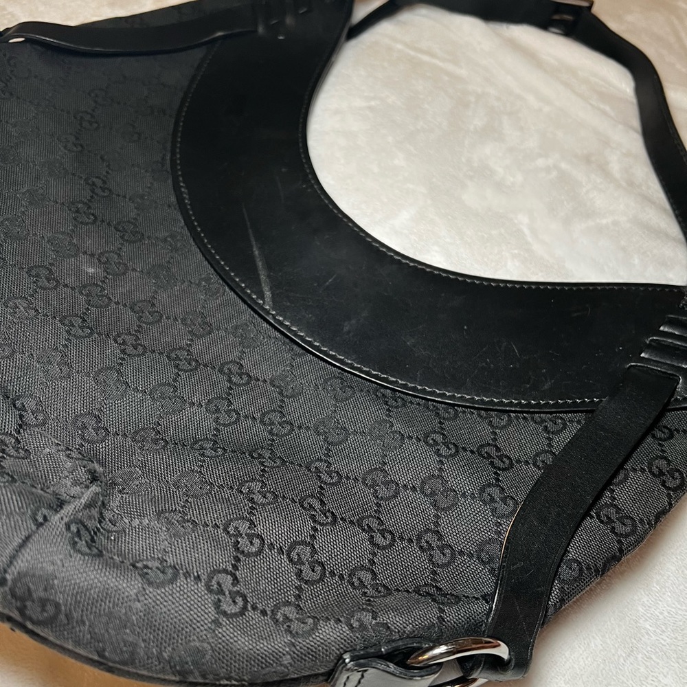 Authentic Gucci Half Moon Hobo Bag (Vintage)
